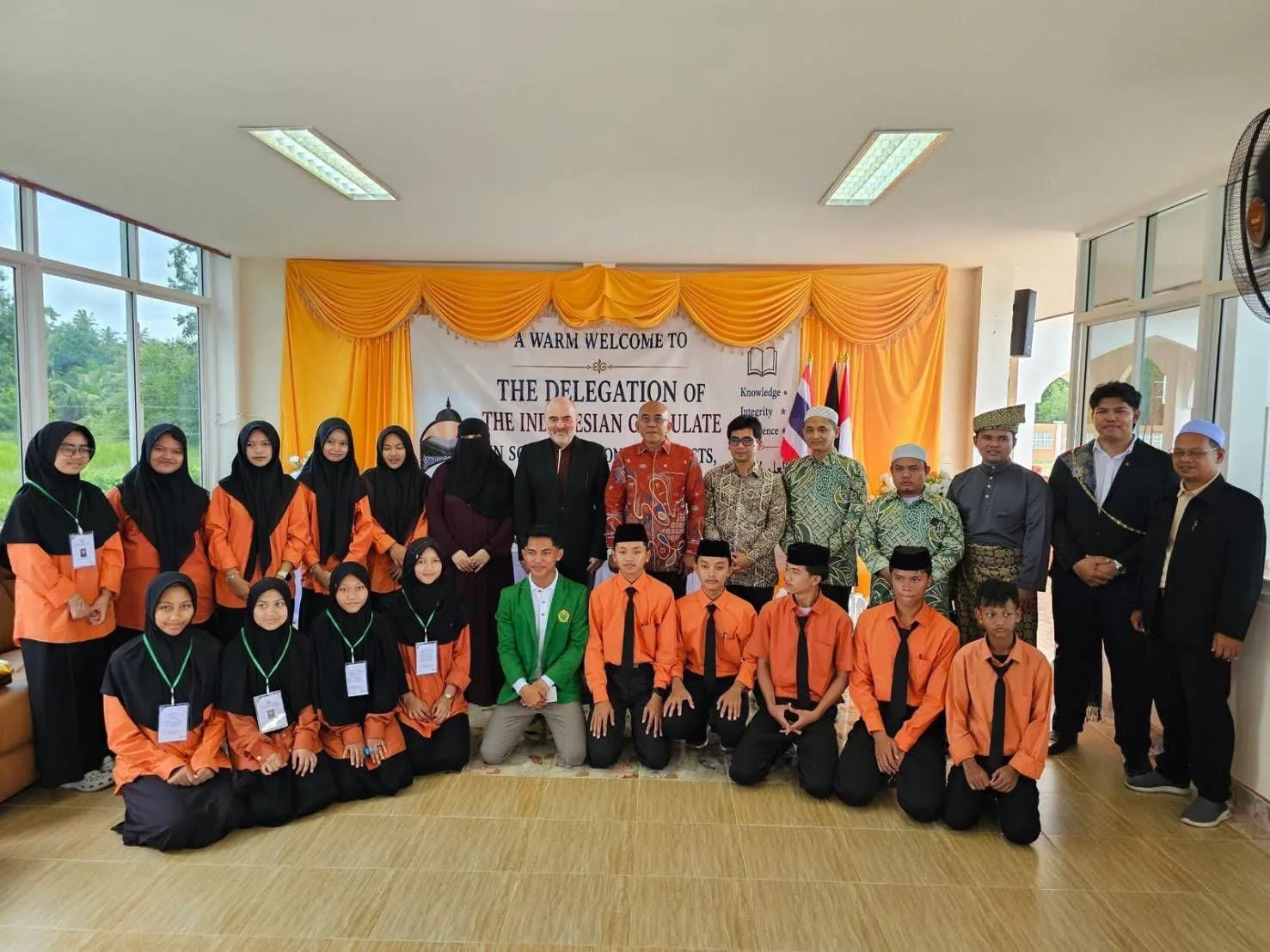 Madrasah Al Arabiyah Welcomes NURUL HAYAH 4 Students and Indonesian Consulate Representatives
